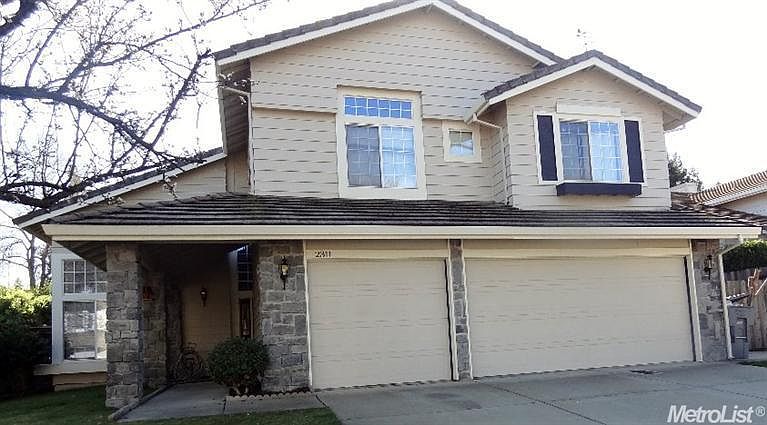 1st image of 2311 Heron Court