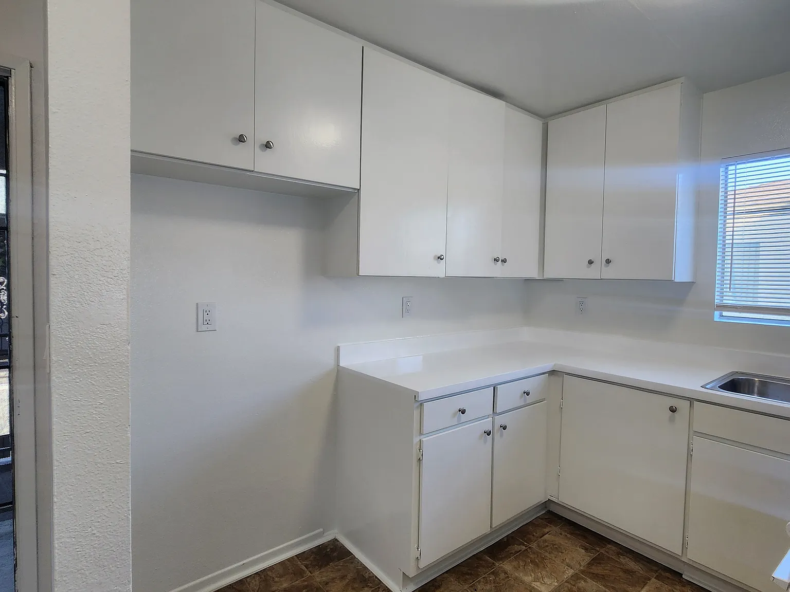 2 bed, $2,450 — Photo 2