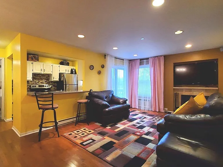 1353 Cunat Ct #2B — Photo 7