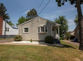 20 Myron Ave, Bridgeport, CT 06606