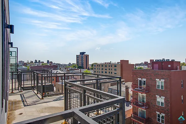 Rented by EXR | media 4