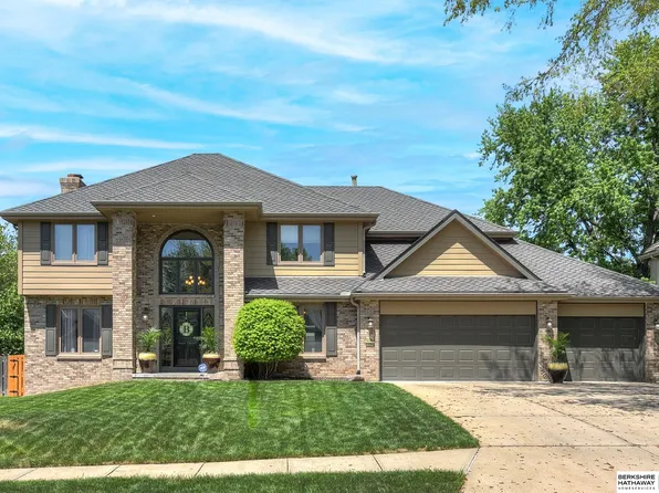 14204 Seward St, Omaha, NE 68154