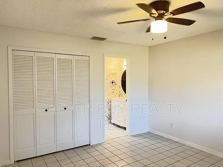25 Plain View Dr #B — Photo 14