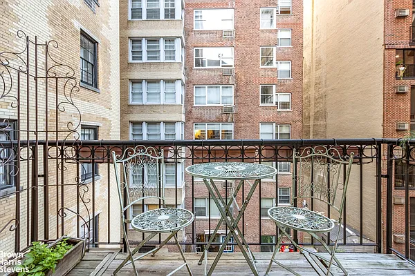 Rented by Brown Harris Stevens | media 15