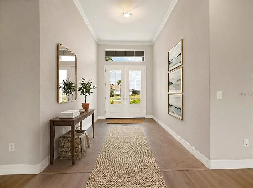 3 bed, 3.0 bath, 2647 sqft, $2,750 — Photo 2