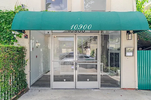 10900 Blix St Photo 1