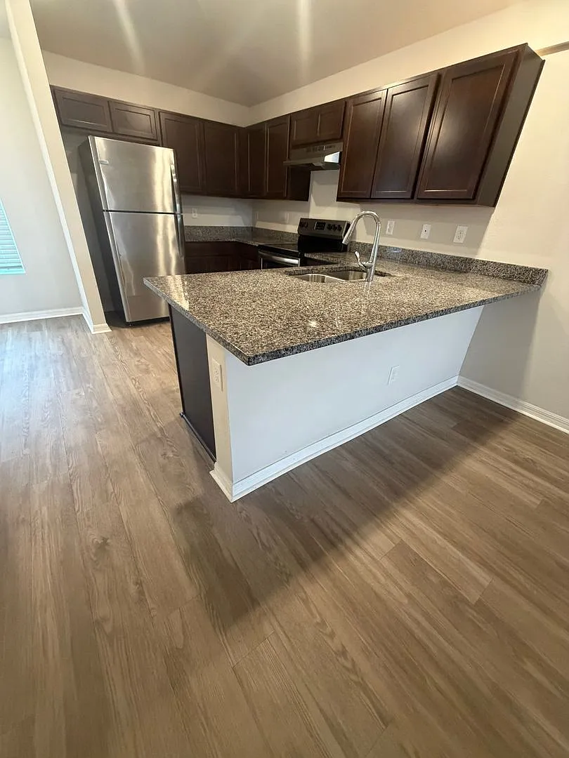 2 bed, 2.0 bath, $1,450 — Photo 4