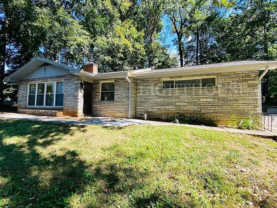 1st image of 402 N Chilhowee Dr