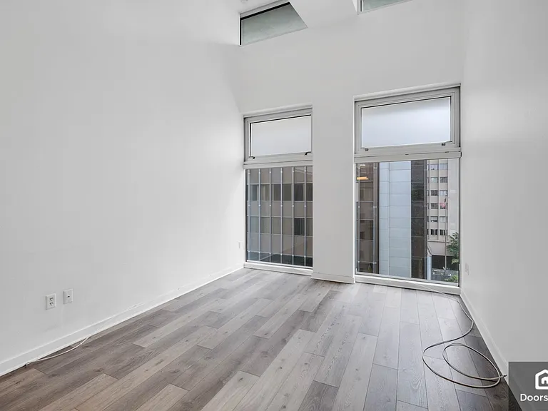 630 W 6th St #615 — Photo 12