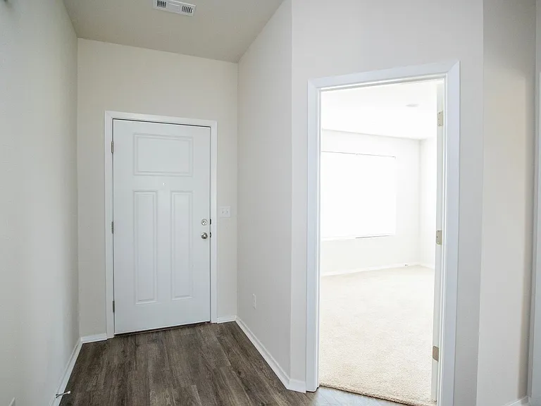 2720 Gorman St — Photo 2