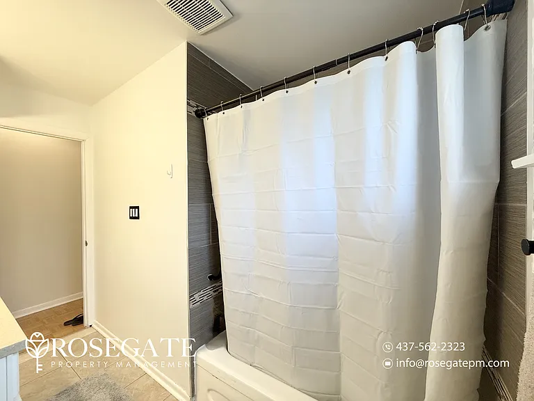 7 Gemshaw Cres #1 — Photo 19