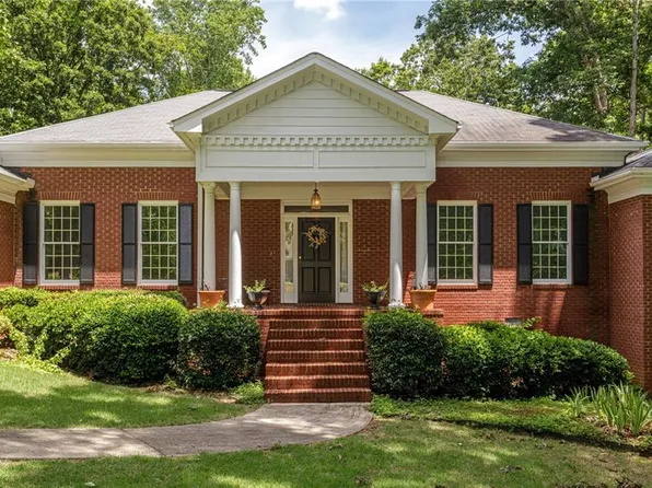 31 Waverly Ln, Winder, GA 30680