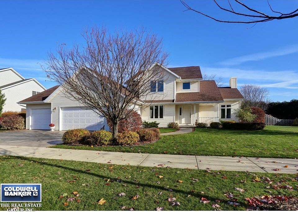 3034 E Fallcreek Lane