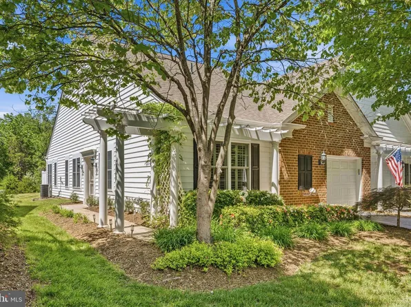44394 Oakmont Manor Sq, Ashburn, VA 20147