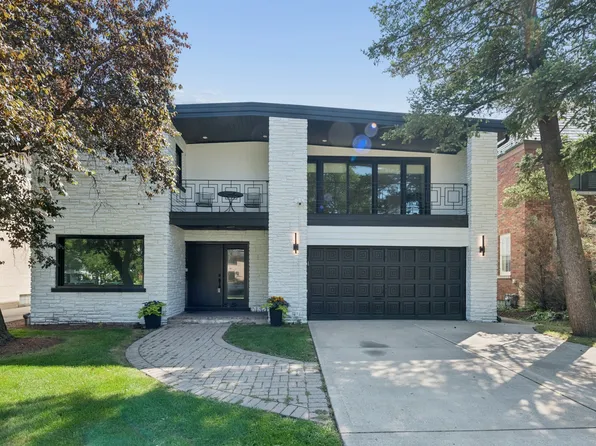 1329 Lathrop Ave, River Forest, IL 60305