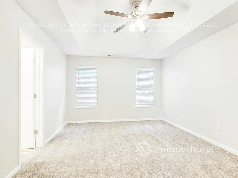 430 Gresham Dr — Photo 9