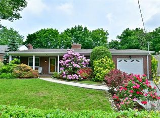 10 Rutgers Pl, Hartsdale, NY 10530