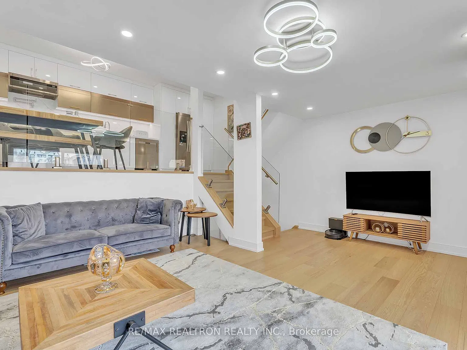 4 bed, $3,000 — Photo 4