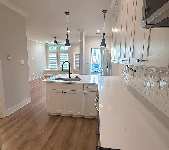 13 Vine St NE #13 — Photo 25