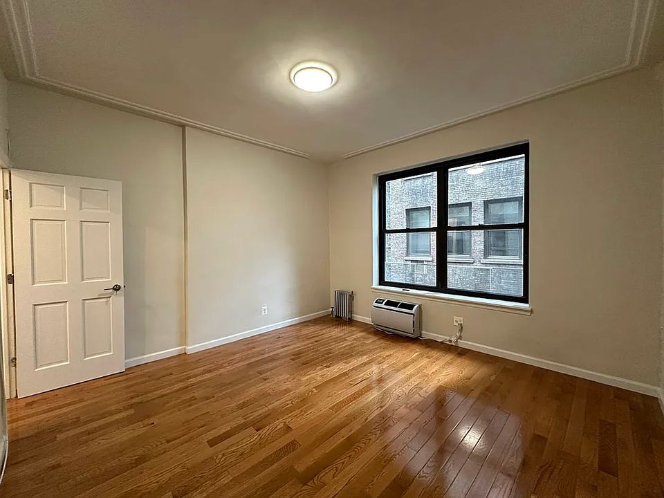 1st image of 11 E 32nd St APT 4C