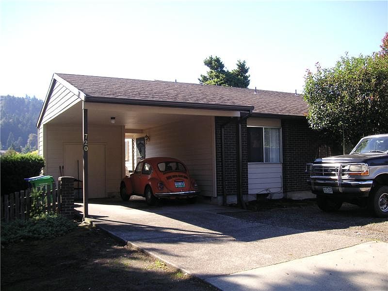 Building Photo 3