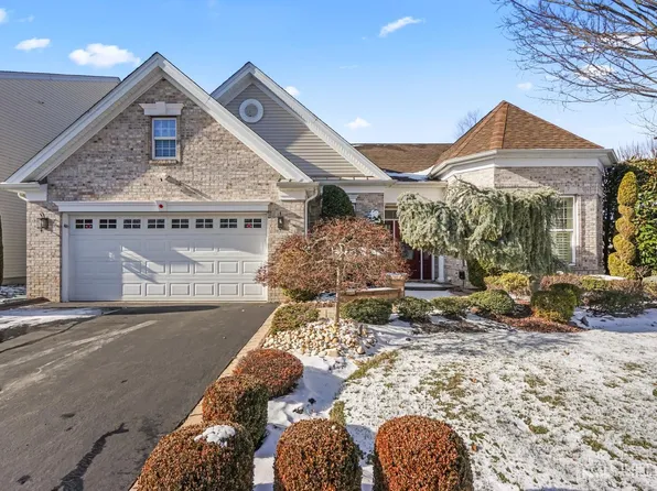 47 Kings Mill Rd, Monroe Township, NJ 08831