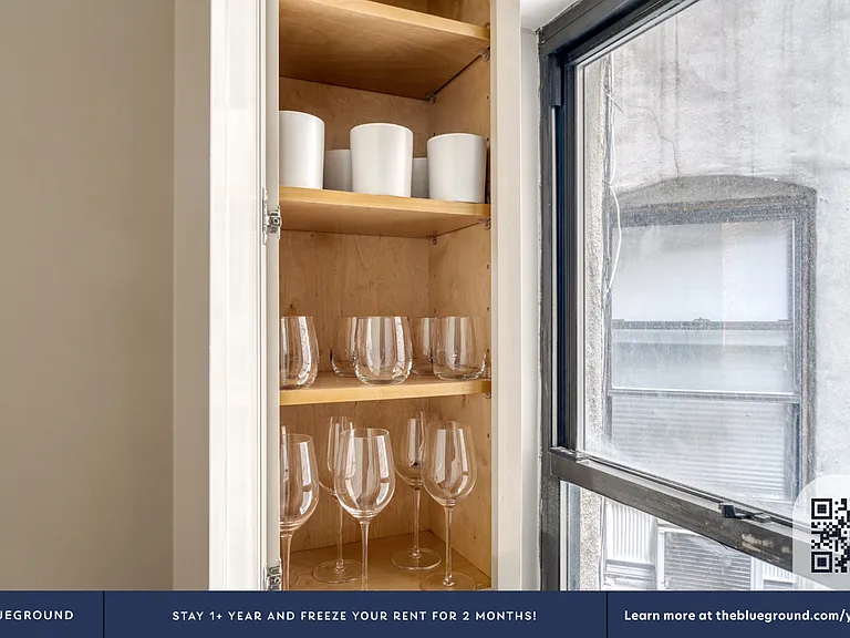 232 Elizabeth St #2C — Photo 7