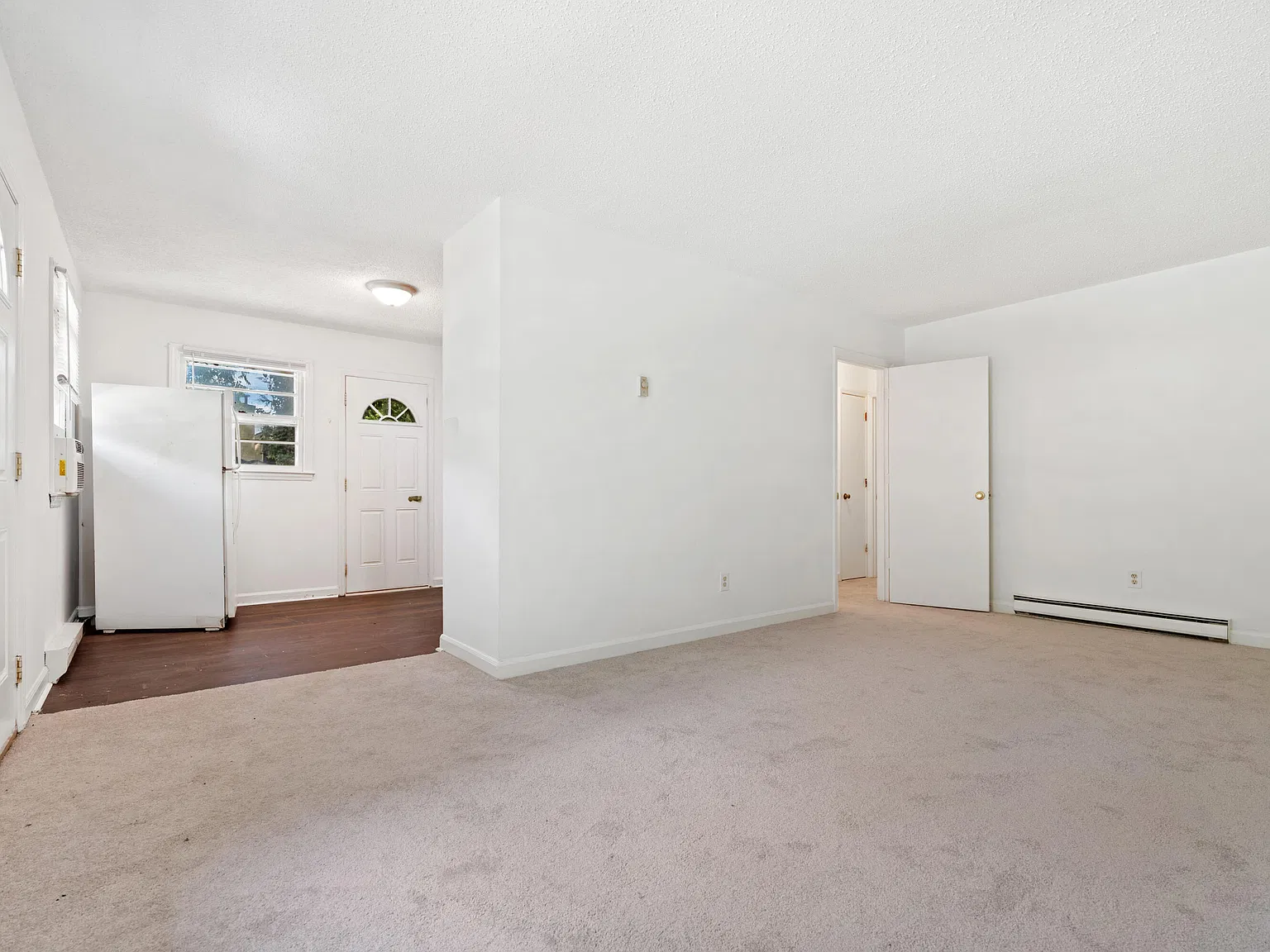2 bed, 1.0 bath, $1,200 — Photo 4