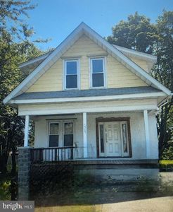 1525 Elmwood Ave, Folcroft, PA, 19032