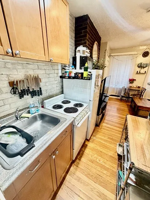 1 bed, 9999 sqft, $2,675 — Photo 4