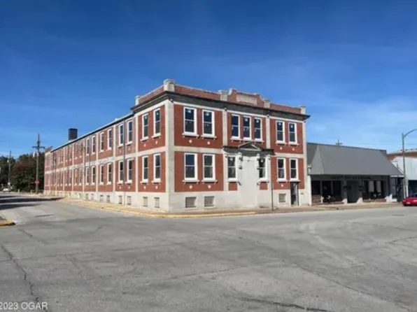 527 S Main Street, Carthage, MO 64836