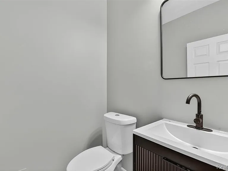 8862 Prairie St — Photo 46