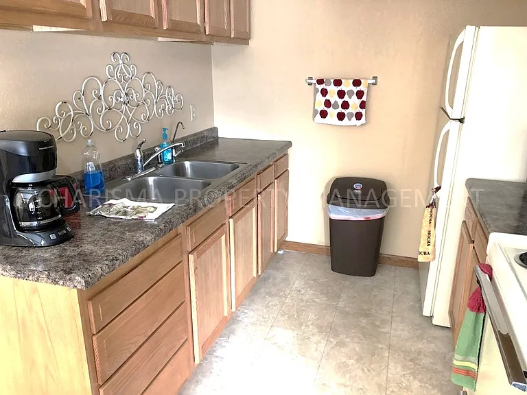 Missouri View Apartments — Photo 14