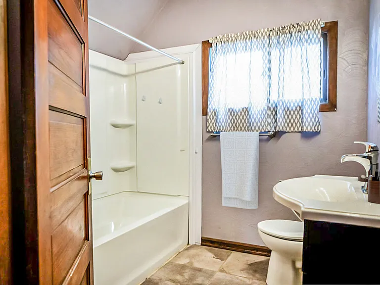 508 N Duff St — Photo 31