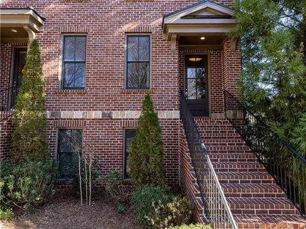 2034 Heathermere Way, Roswell, GA 30075