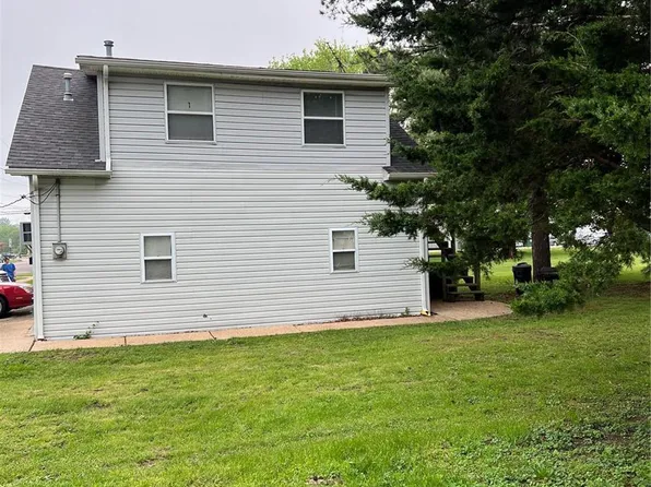 208 Orchard St, Cuba, MO 65453