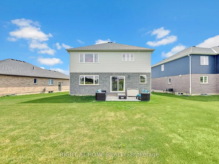 135 Stephenson Way — Photo 14