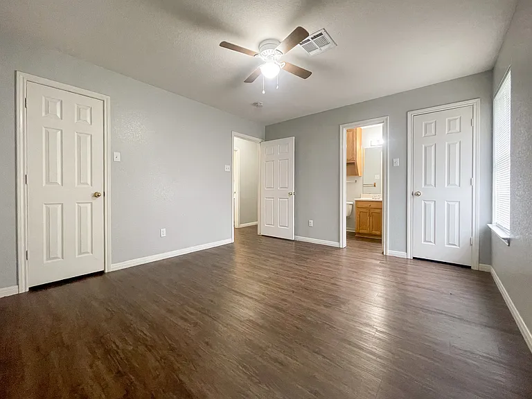 180 Spring Water Ln — Photo 14