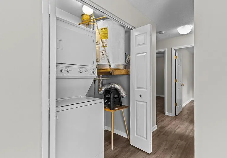 1415 Plaza Pl — Photo 15