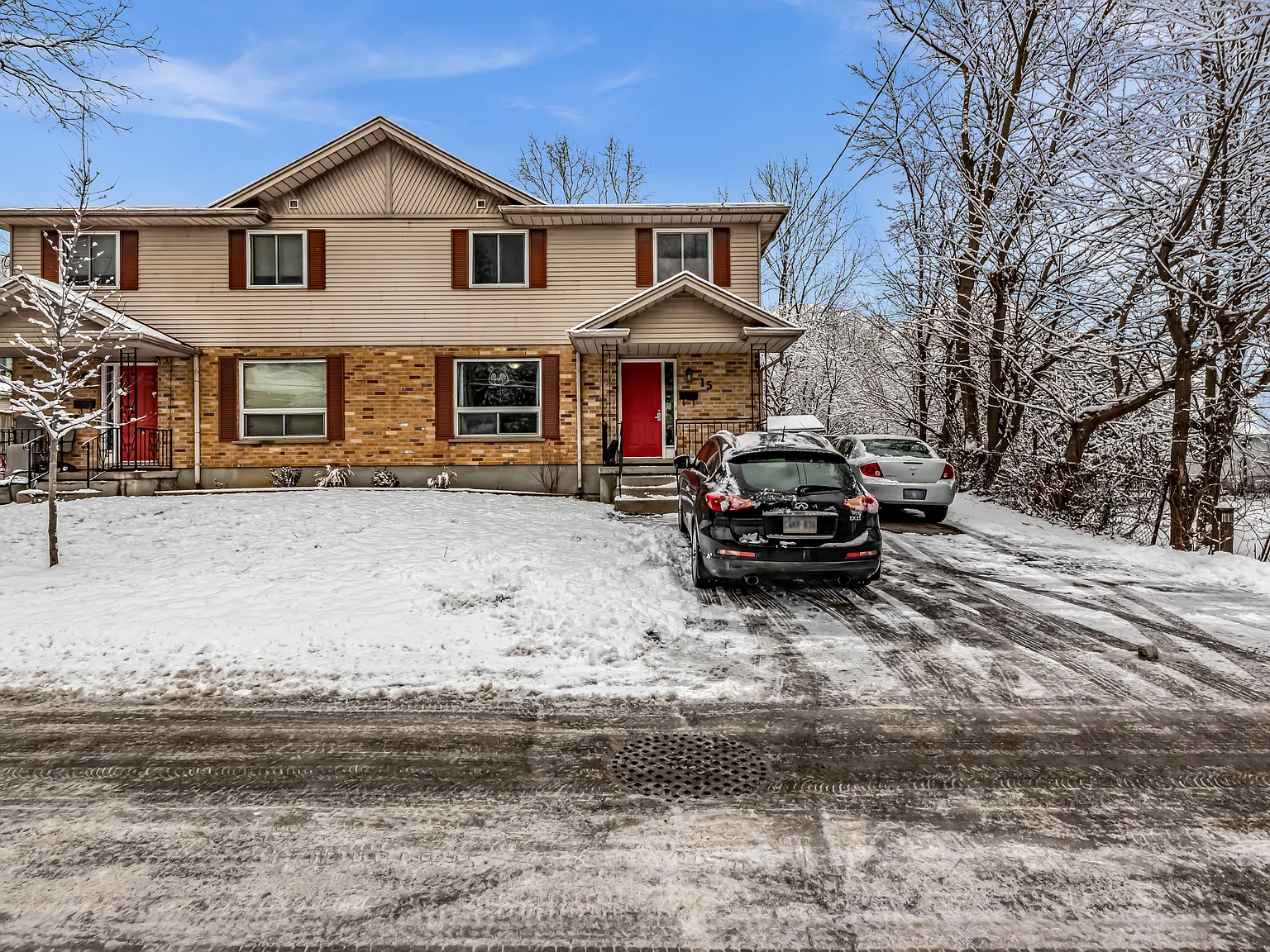 4 bed, $3,180 — Photo 1