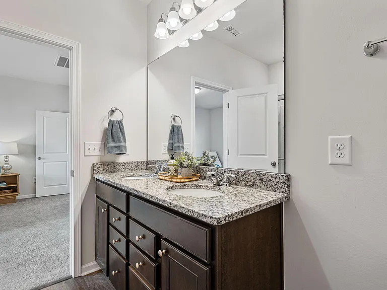1008 Sandtrap Way — Photo 17