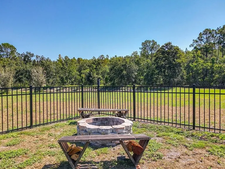 4400 Thermal Ln — Photo 44