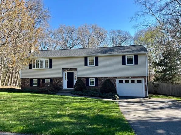 49 Stonybrook Dr, Holliston, MA 01746
