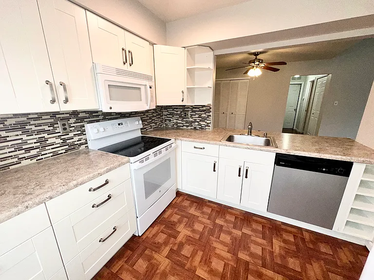 364B Delancey Pl #B — Photo 3