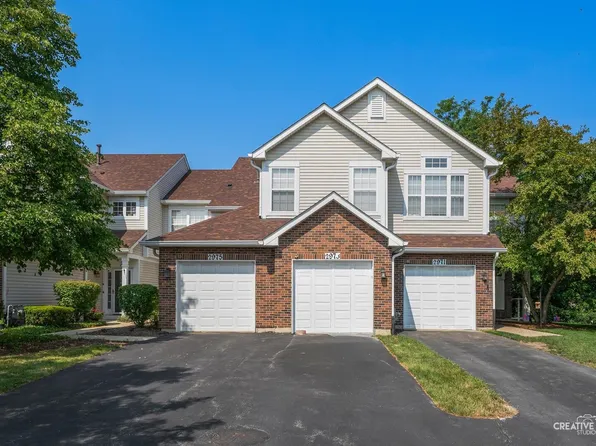 2973 Kentshire Cir #2973, Naperville, IL 60564