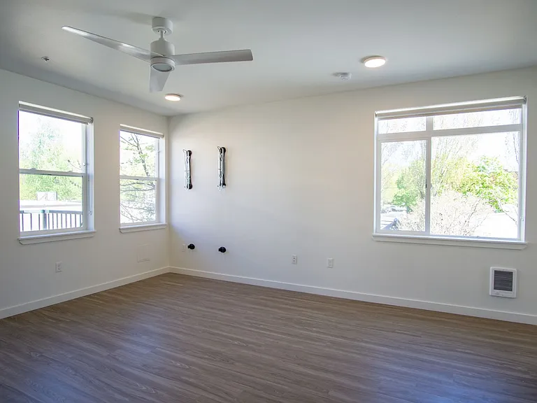 2320 N Vancouver Ave #203 — Photo 3