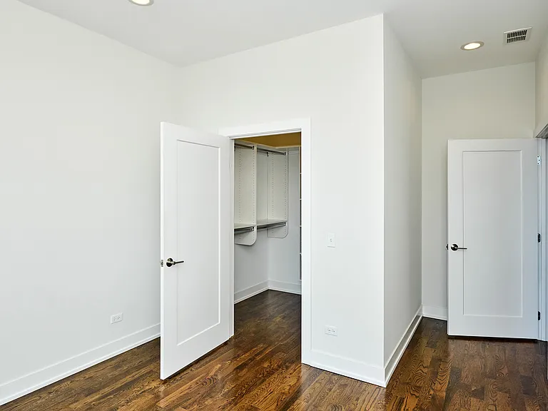 5139 N Broadway #310 — Photo 6