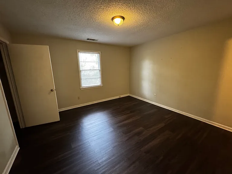 367 Wrenfield Rd #B — Photo 8
