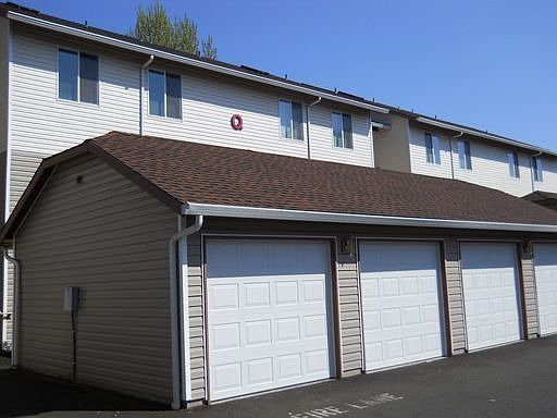 2nd image of 5264 NE 121st Ave #P129