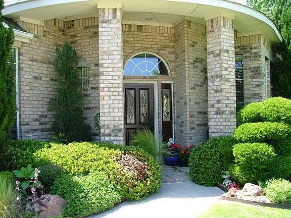 2nd image of 2300 Silverstone Ln